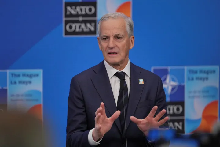 Norway will come under France's nuclear umbrella: PM Stoere