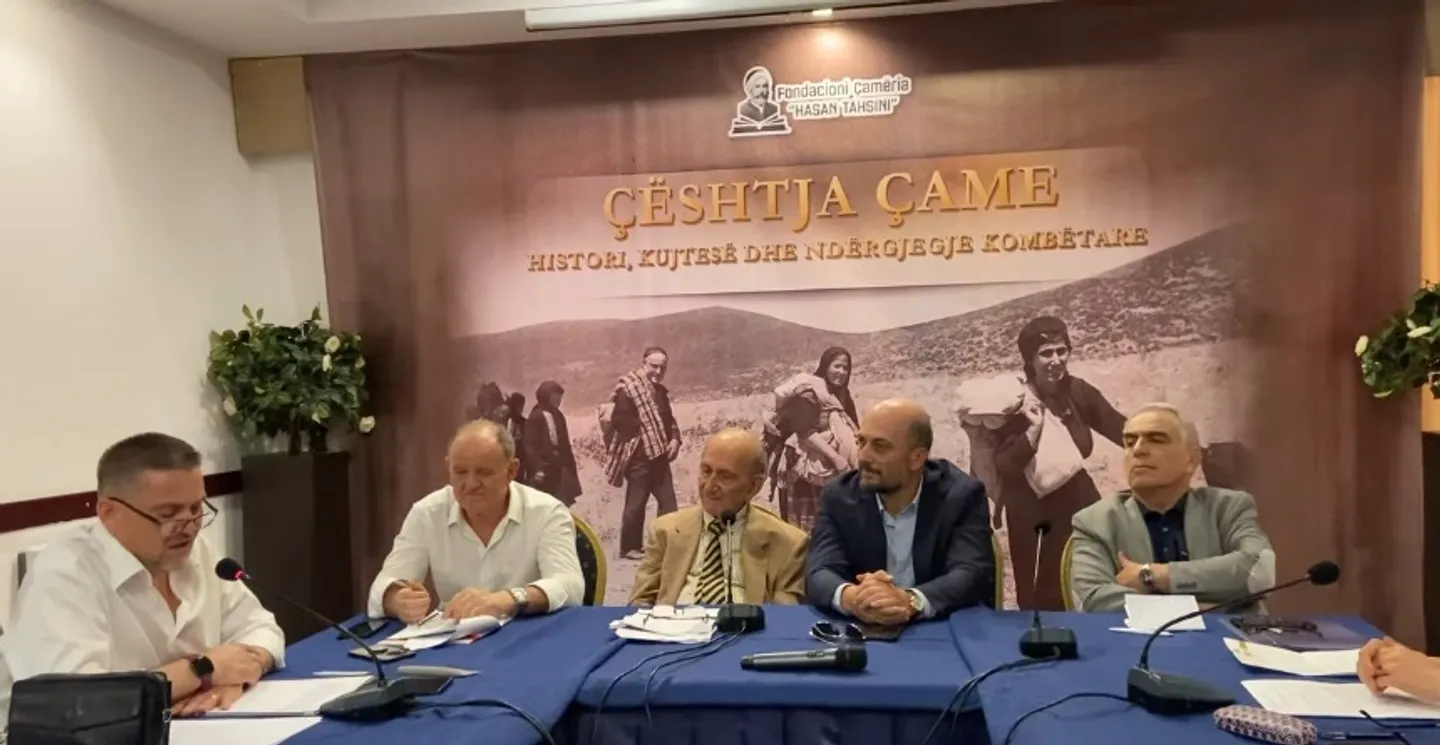 Shqipëria mban konferencë për 81-vjetorin e gjenocidit grek ndaj shqiptarëve të Çamërisë