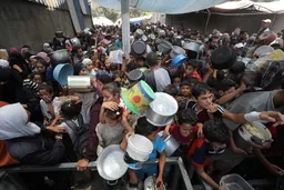 EU leaders decry Gaza humanitarian crisis, urge Israel to lift blockade entirely
