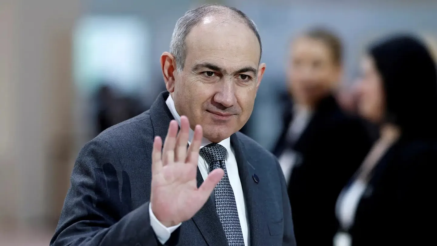 Пашинян призвал армян к революции