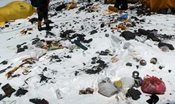ड्रोन एवरेस्ट के कचरे की समस्या से निपटेंगे
