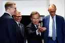 Sverige öppnar för att bidra med luft- och maritim säkerhet till Ukraina, meddelar statsministern