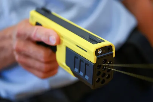 Bundestag macht Weg frei für Einsatz von Tasern durch Polizei