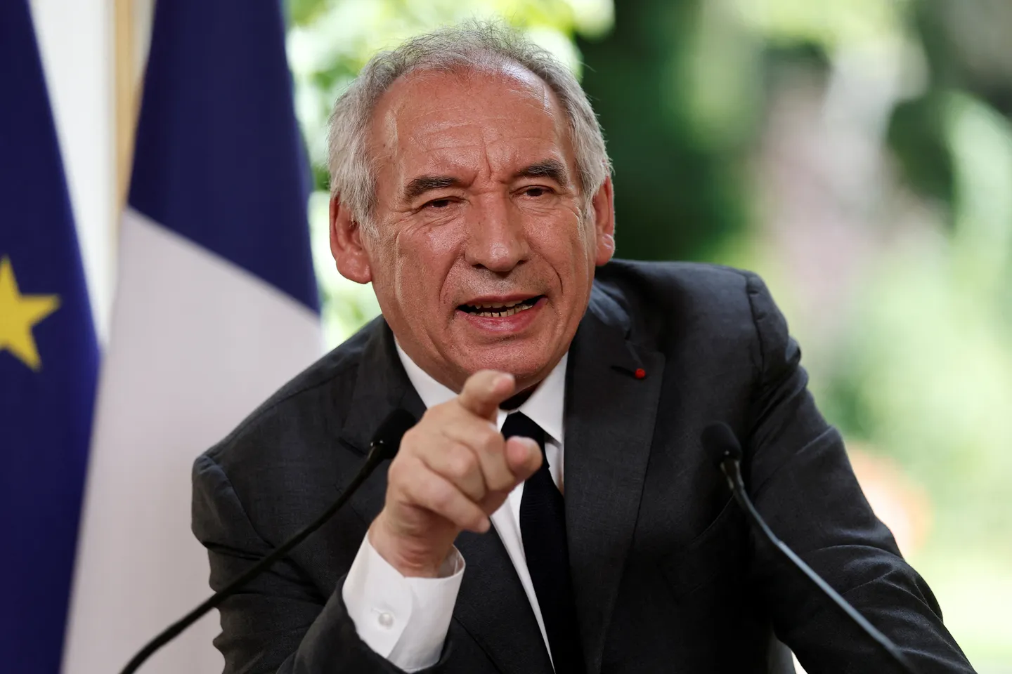 Affaire Pélussin: Bayrou rattrapé par un nouveau scandale d’abus sexuel dans un établissement privé