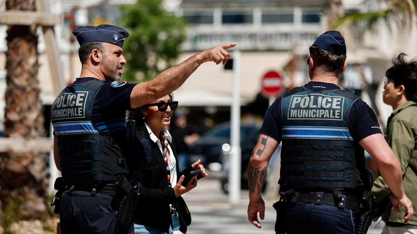 أدينت بالتمييز العنصري.. المحكمة الأوروبية لحقوق الإنسان تفرض على باريس دفع تعويض لمواطن فرنسي