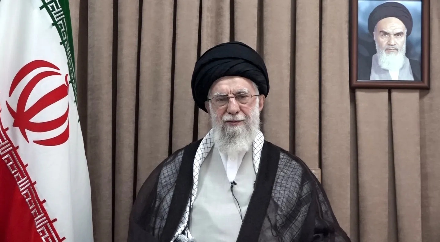 علی خامنه‌ای حملات آمریکا به تأسیسات هسته‌ای ایران را بی‌نتیجه خواند