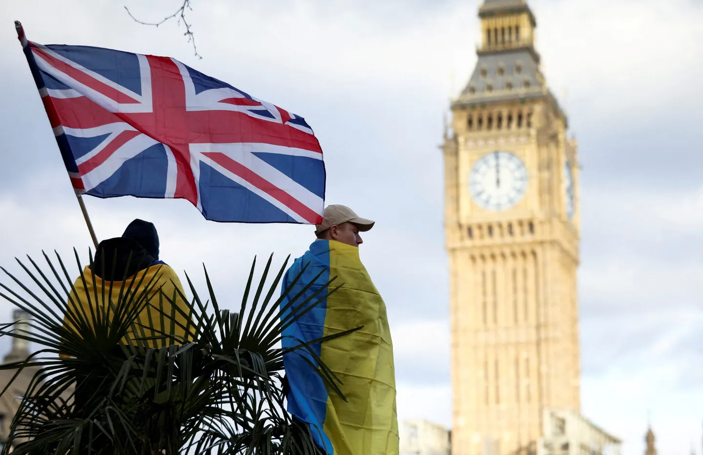 Британия выгонит украинских беженцев?