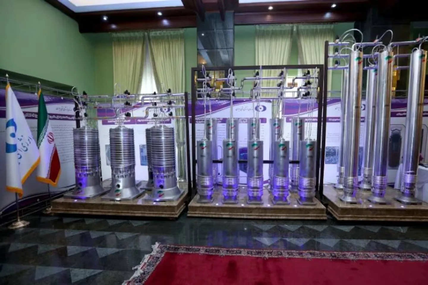 إيران منفتحة على نقل اليورانيوم المخصب إلى الخارج مقابل اتفاق نووي شامل