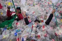 Во Женева разговори за ограничување на производство на пластиката, САД против