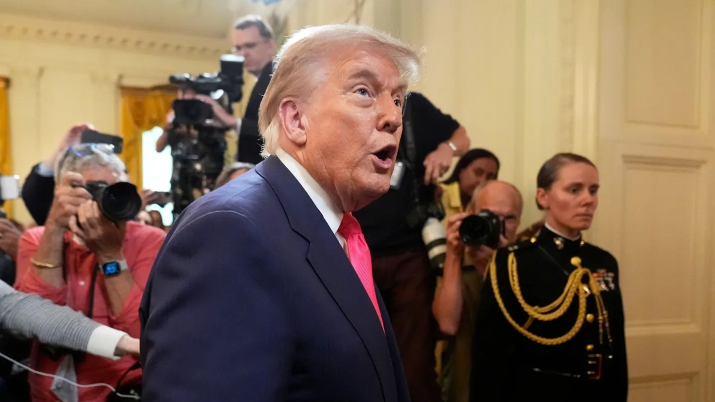 Amerika Çinlə ticarətə dair sazişi təsdiqləyib