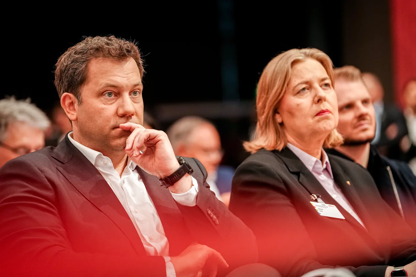 SPD wählt Bas mit 95 Prozent in Parteispitze - Klingbeil abgestraft