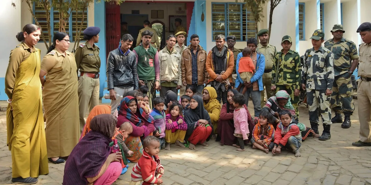 A Índia é acusada de deportar muçulmanos para o Bangladesh à força e sob a mira de uma arma