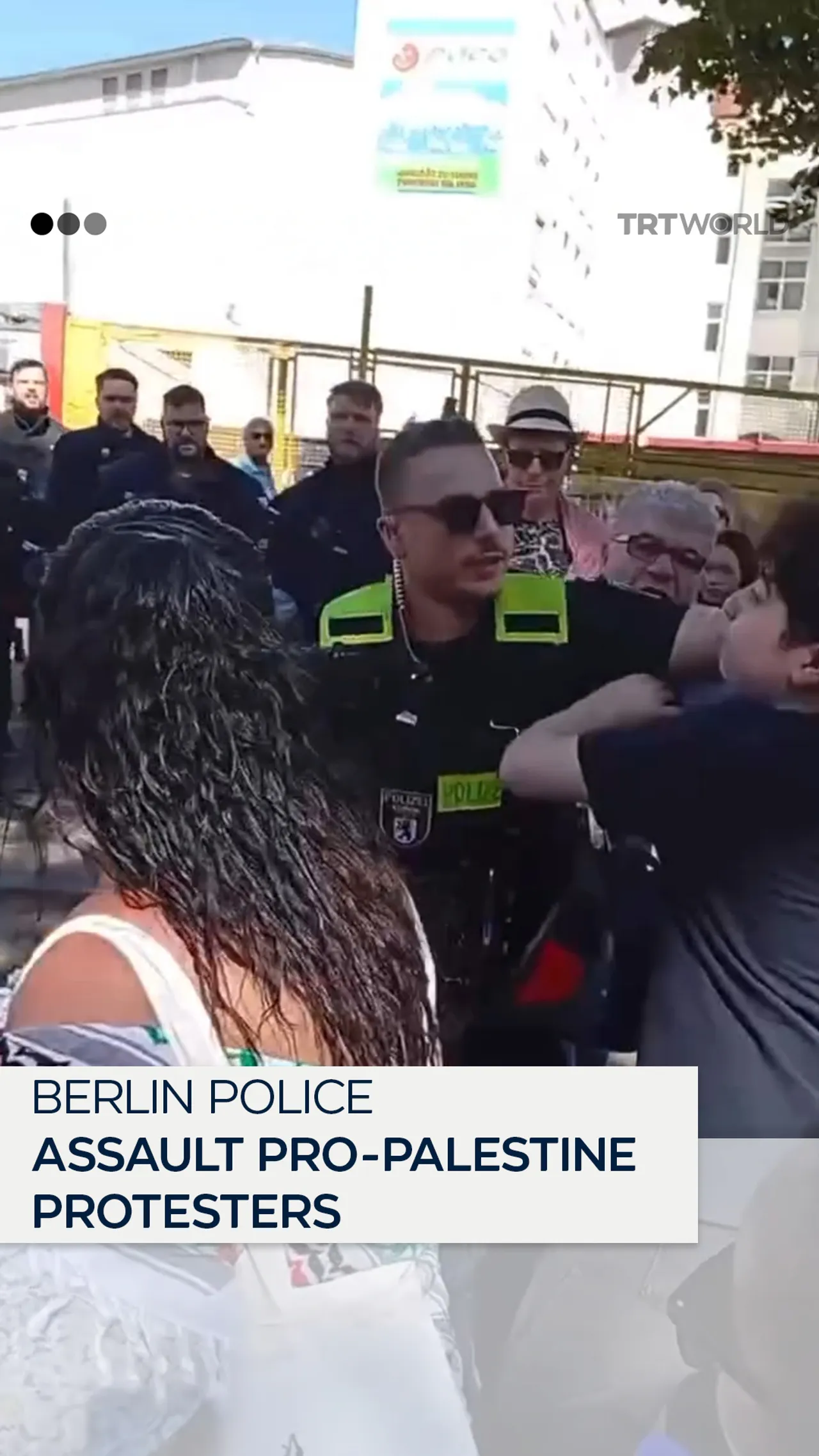 Police violent at pro-Palestinian demonstration in Berlin