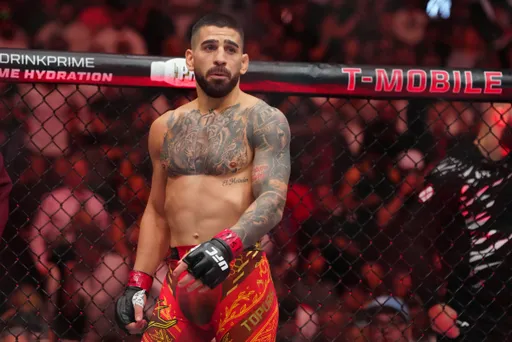 Ilia Topuria: “Nous envoyons tout notre soutien aux familles de Gaza, nous sommes avec vous”