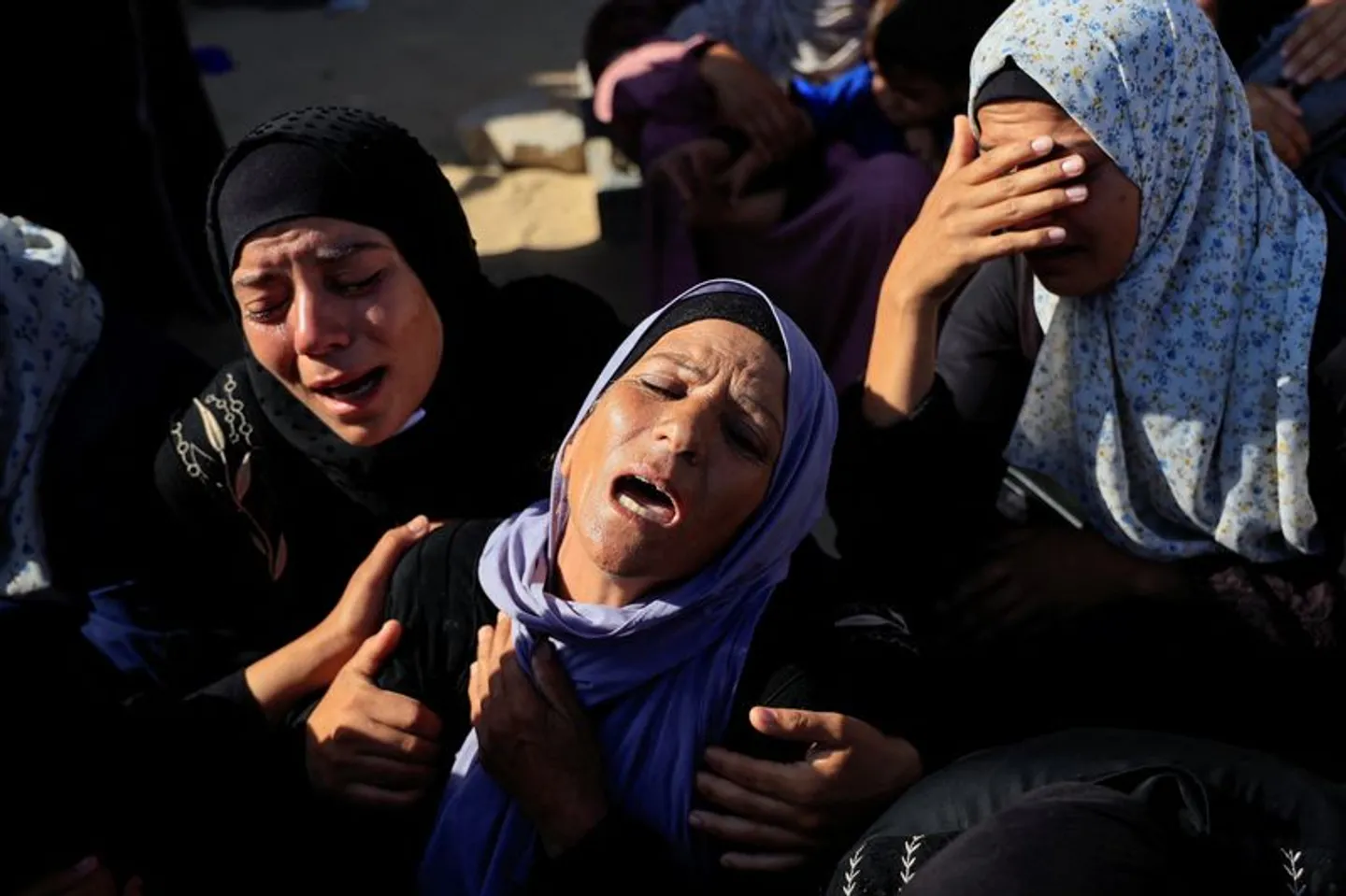6203 شهداء بغزة منذ استئناف العدوان بينهم مجوعون.. وسط استهداف الاحتلال المشافي ومراكز الإيواء