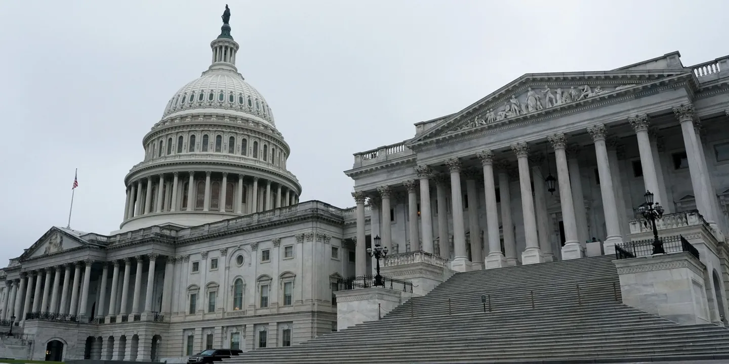 Senado dos EUA rejeita proposta de limitar os poderes de ataque de Trump ao Irão