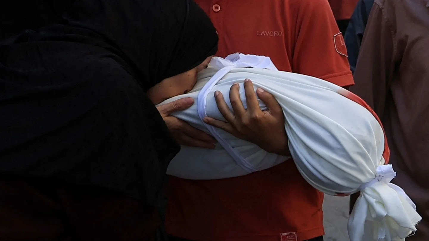 U izraelskim napadima u Gazi od oktobra 2023. ubijeno 56.500 Palestinaca