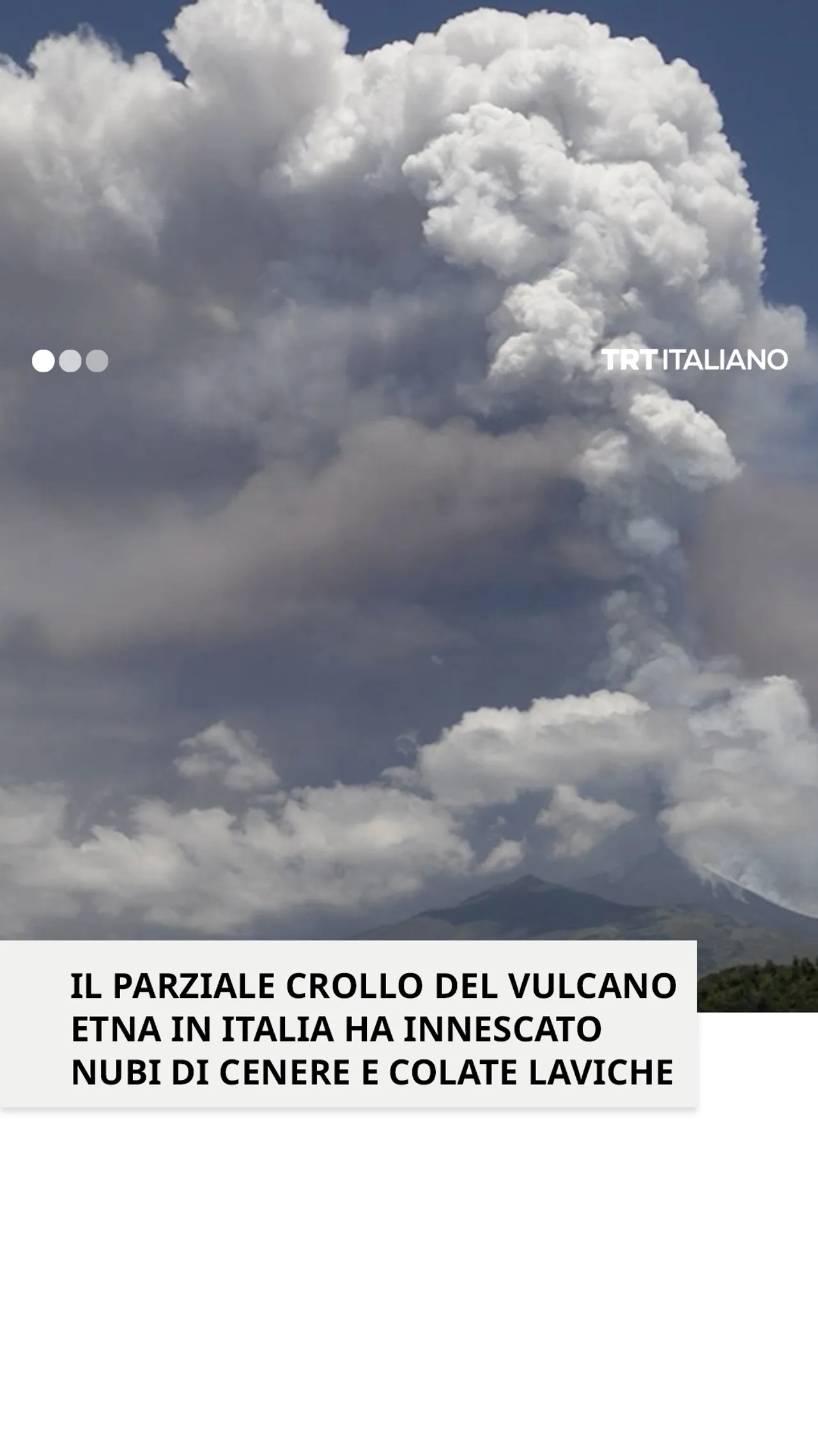 Parziale crollo del vulcano Etna ha innescato enormi esplosioni