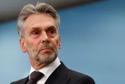 Премьер Нидерландов подал в отставку