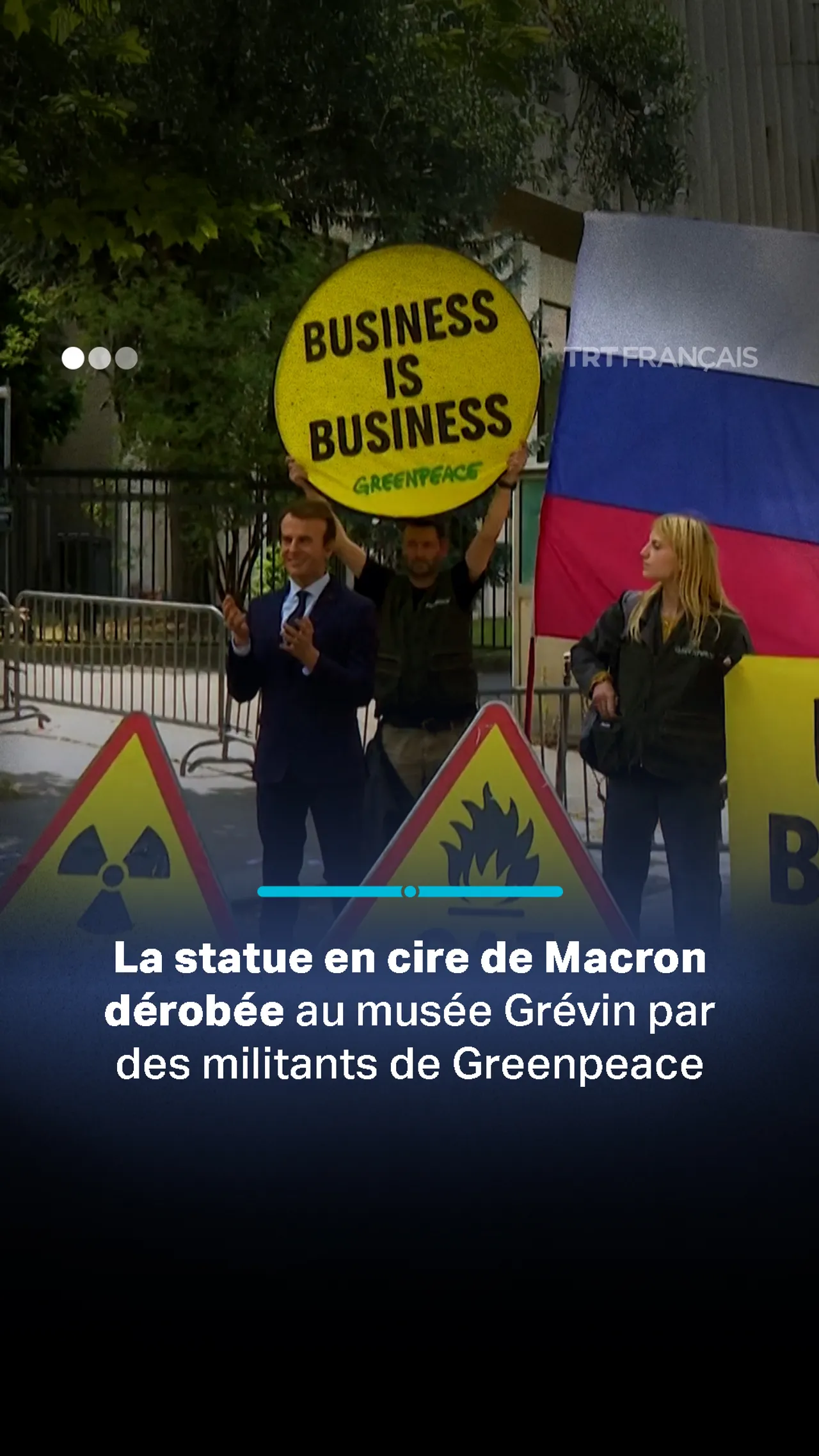 La statue en cire de Macron dérobée au musée Grévin par des militants de Greenpeace