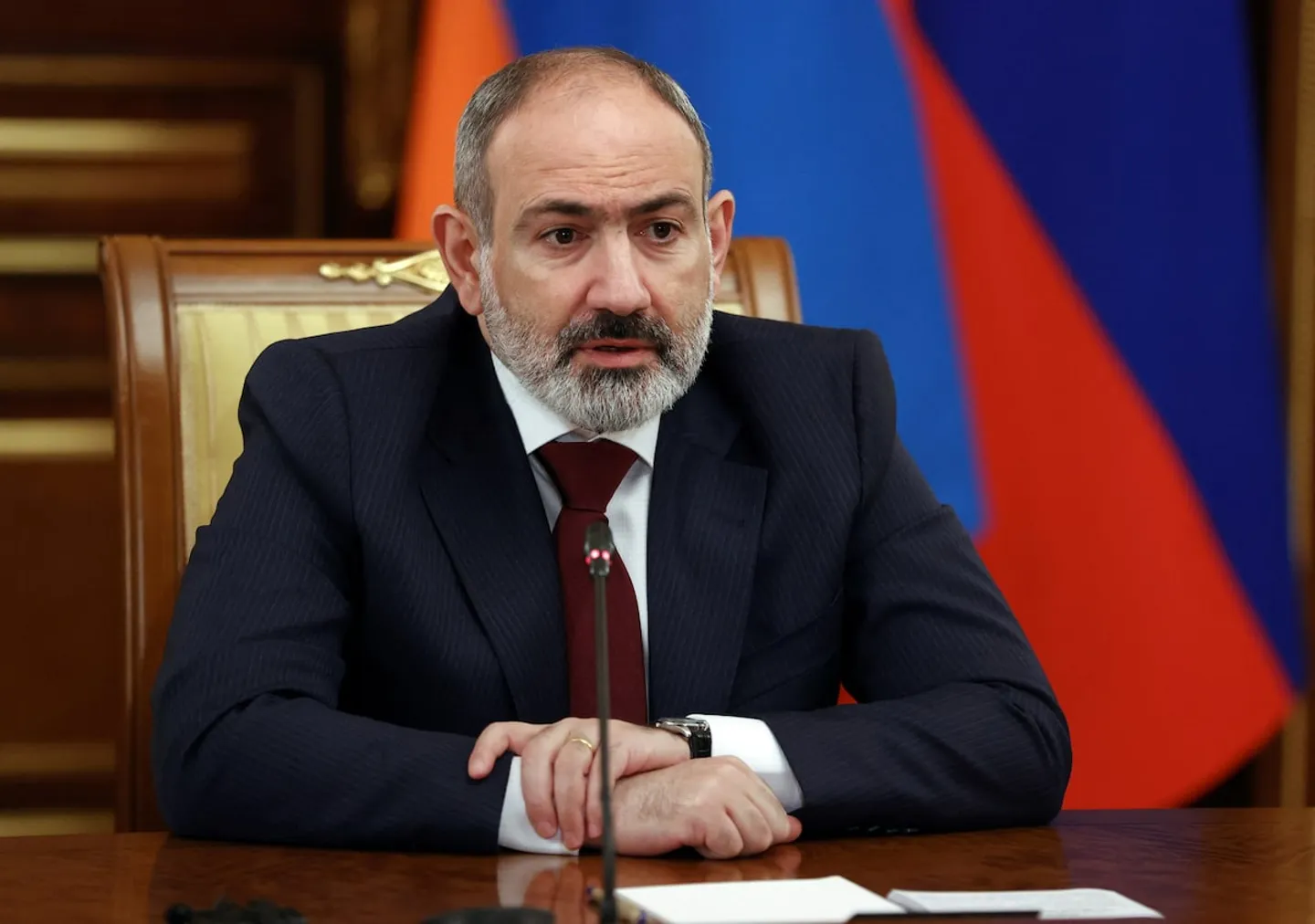 Армянская церковь восстала против Пашиняна