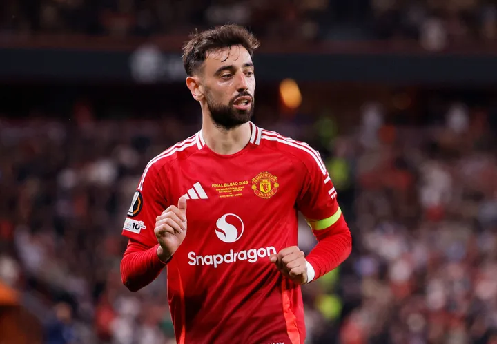 Bruno Fernandes turns down 'exciting' Al-Hilal offer to stay at Man United