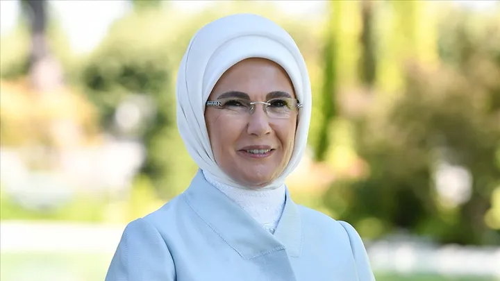 Emine Erdogan poziva na globalnu solidarnost s djecom povodom Dana hraniteljskih porodica