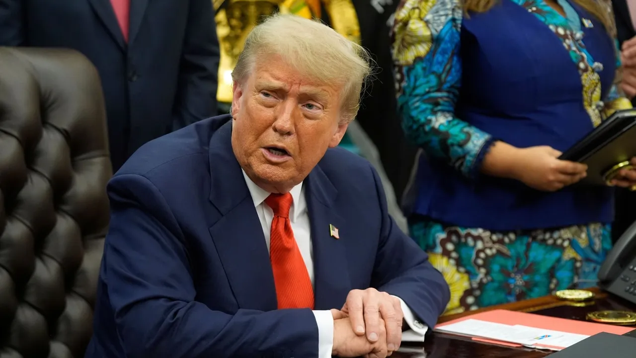 Trump: Sanções contra o Irão podem ser levantadas se 'eles conseguirem ser pacíficos'