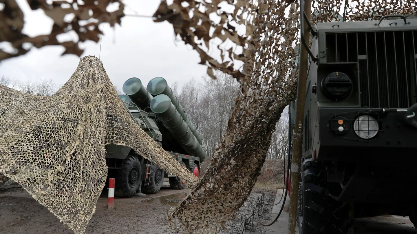Relatório: Rússia prolonga a entrega de S-400 à Índia em 3 anos