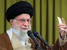 رهبر ایران: حملات آمریکا بی‌نتیجه بود، بزرگ‌نمایی ترامپ برای پوشاندن واقعیت است