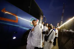 السعودية تعلن اكتمال وصول الحجاج إلى مشعر "منى" لقضاء يوم التروية