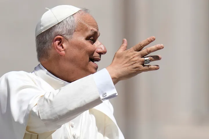 Papa u telefonskom razgovoru pozvao Putina da preduzme korake ka miru u Ukrajini