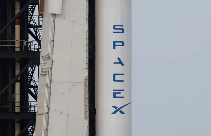 Musk says SpaceX will decommission Dragon spacecraft after rift with Trump