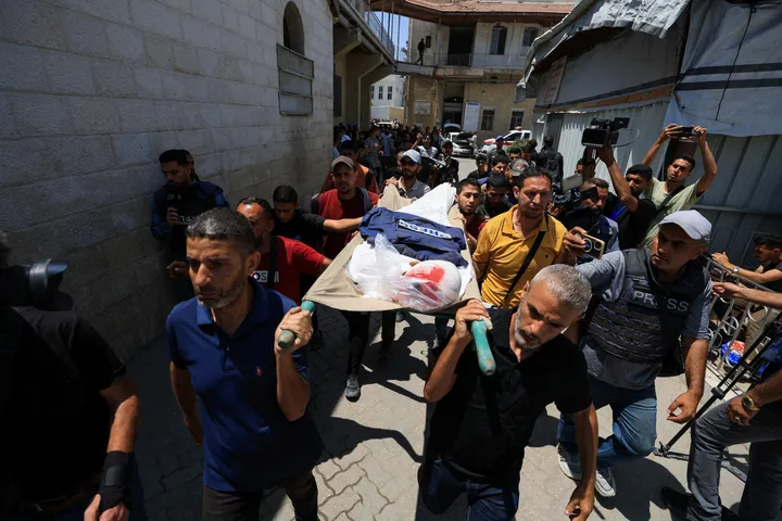 Gaza: 4 journalistes palestiniens tués dans une frappe israélienne sur l’hôpital Al-Ahli