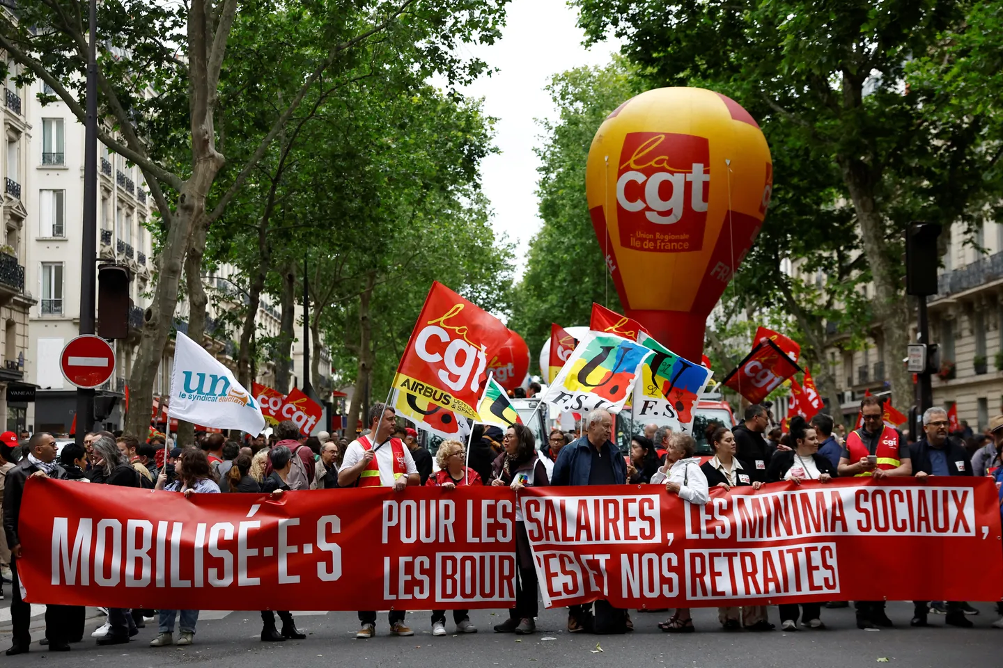 Plus de 100 000 personnes attendues pour le mouvement "Bloquons tout" en France