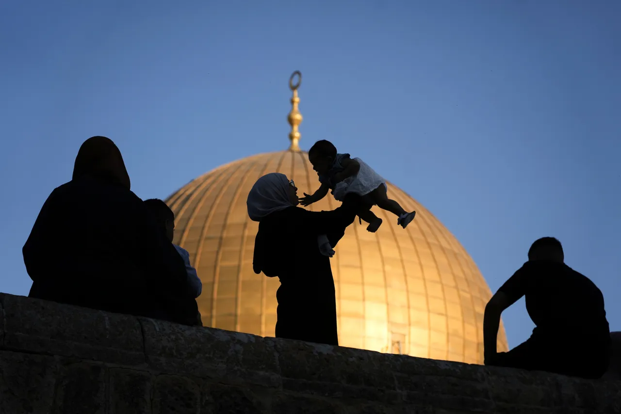 Israel plans Ramadan curbs on Al-Aqsa Mosque access