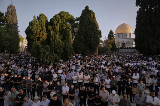La police israélienne arrête l'imam de la mosquée Al-Aqsa, Mohammed al-Abbasi
