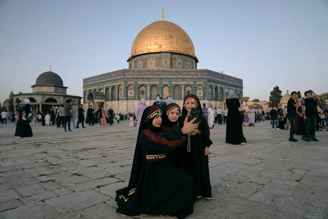 La mosquée Al-Aqsa rouverte aux fidèles