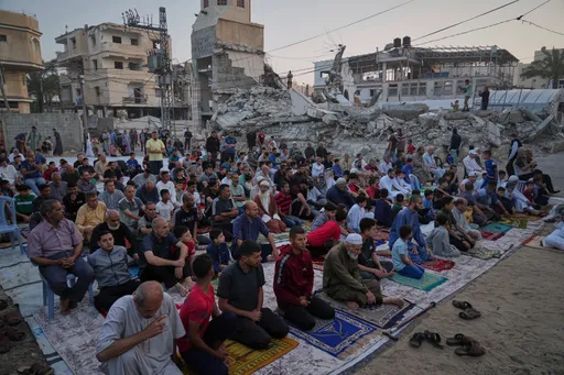 Gaza conmemora un Eid Al-Adha marcado por los bombardeos israelíes y la crisis humanitaria
