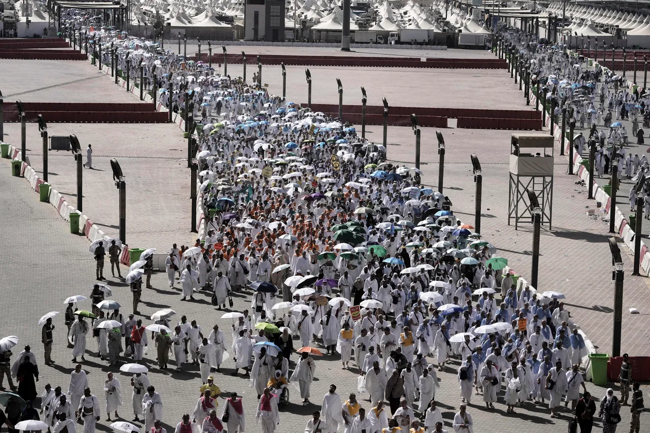 Bus jemaah haji Indonesia terlibat kecelakaan di Madinah, 10 jemaah luka-luka