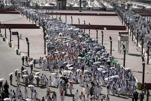 Bus jemaah haji Indonesia terlibat kecelakaan di Madinah, 10 jemaah luka-luka