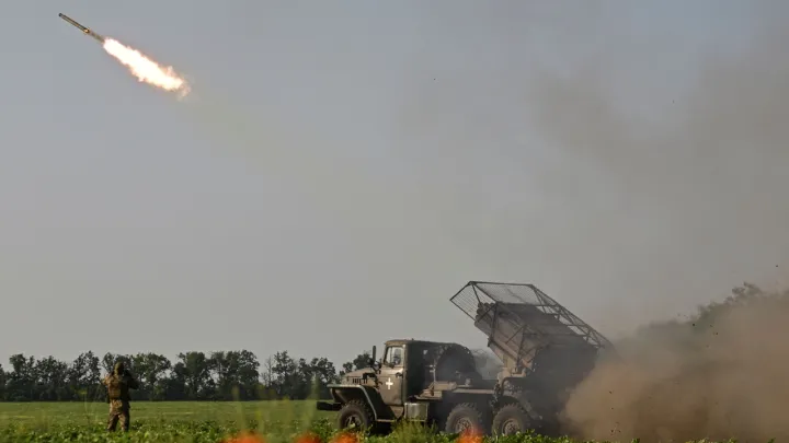 Russia, Ukraine clash over delayed prisoner and body exchange deal