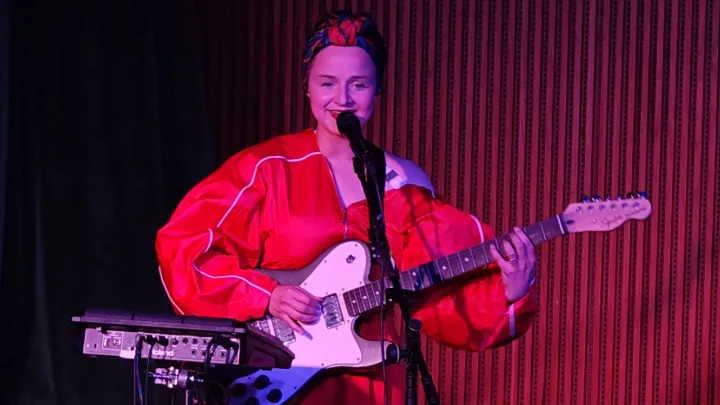 De Casa à Gaza: l’artiste Roufaida chante l’humanité des Palestiniens