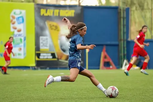 Era la gran promesa del fútbol femenino libanés hasta que un misil israelí paralizó su carrera