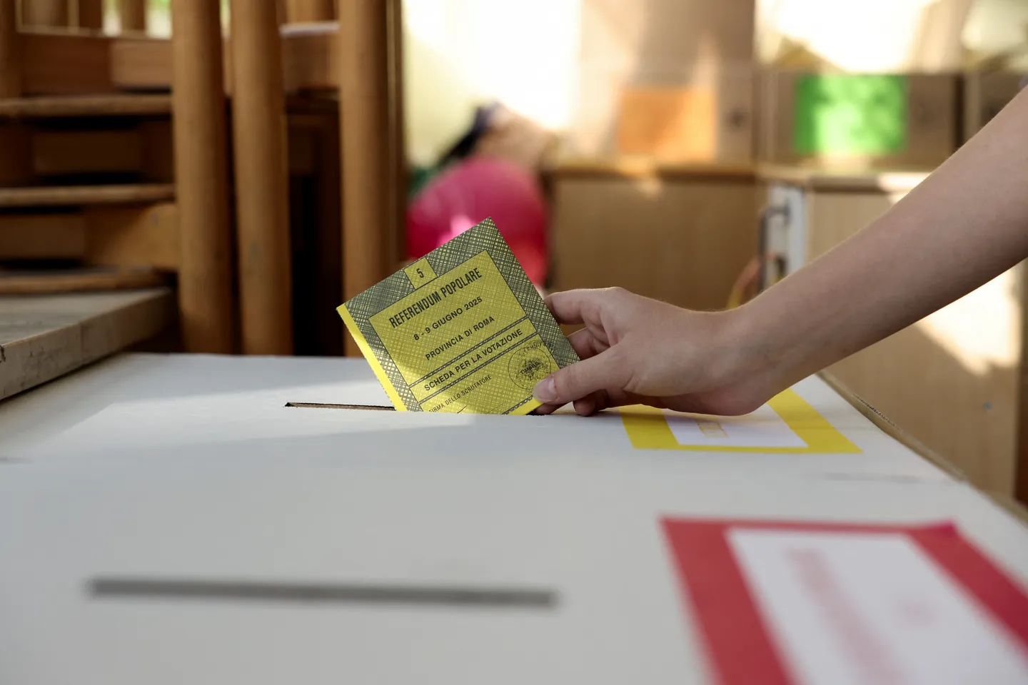 Italianët votojnë për shtetësinë e migrantëve dhe mbrojtjen e vendeve të punës