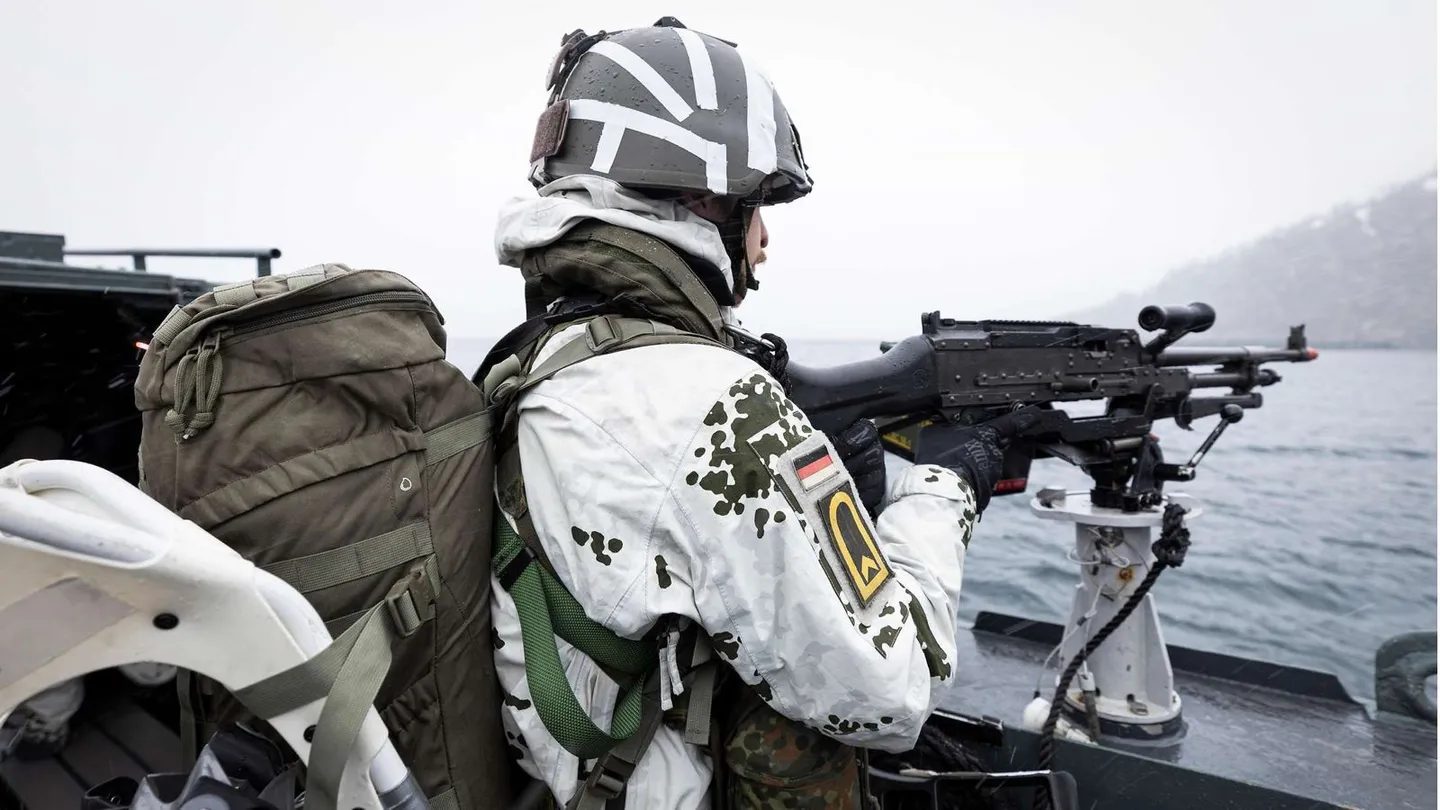 Германия готовит военную экспедицию в Арктику