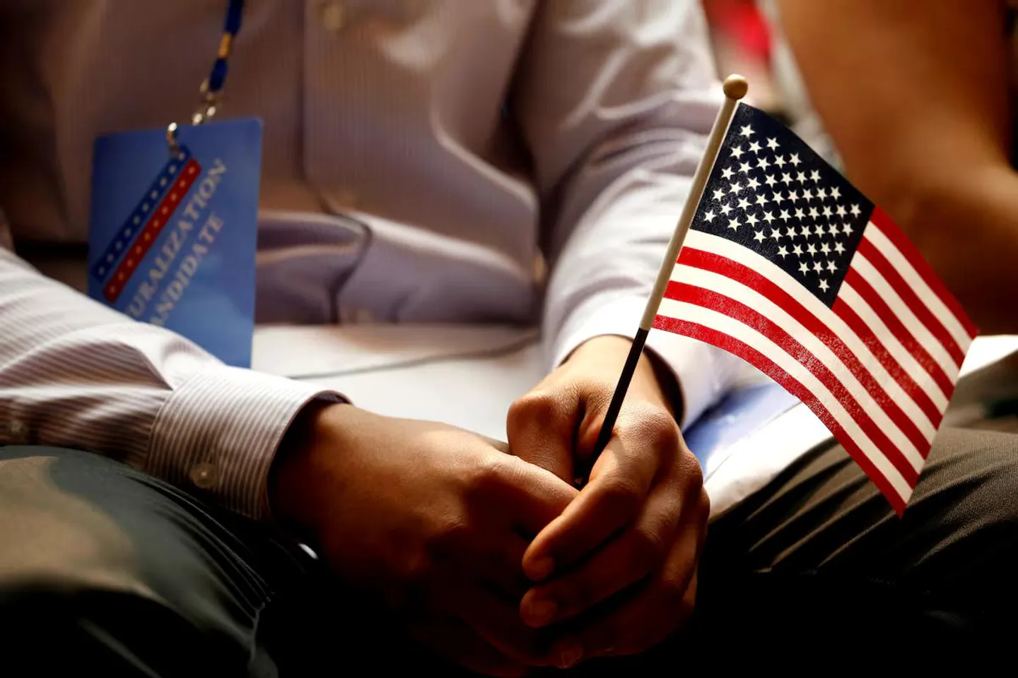 Американцы считают США диктатурой?