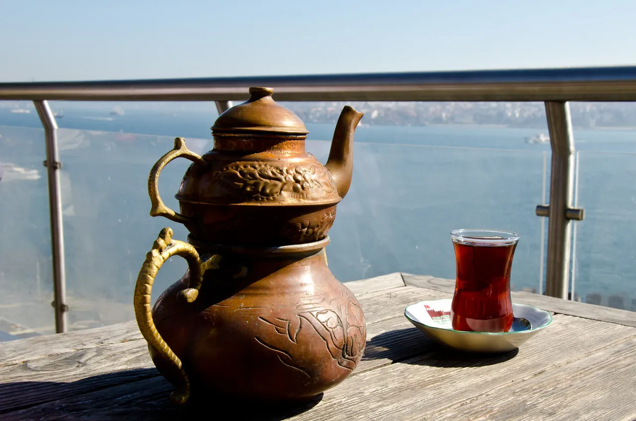 Törkiyäneñ alıştırğısız êçemlege çäyneñ ğasırlıq tarixı