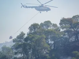 Türkiye mobiliza resposta massiva para combater o aumento dos incêndios florestais