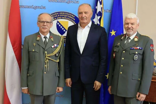 Helez: Austrijska podrška ključna za razvoj odbrambenih kapaciteta BiH